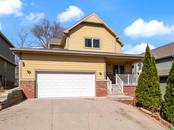 4205 Lake St, Omaha, NE 68111