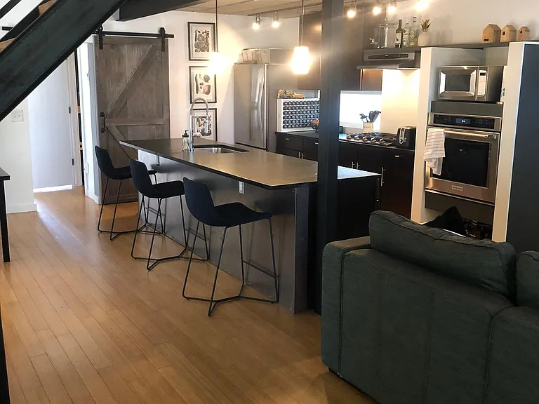 4228 N Raleigh St — Photo 2