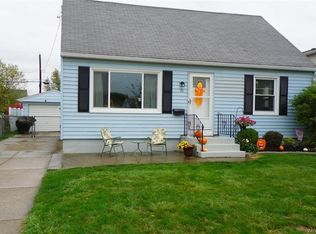 25 Isabelle Rd, Cheektowaga, NY 14225