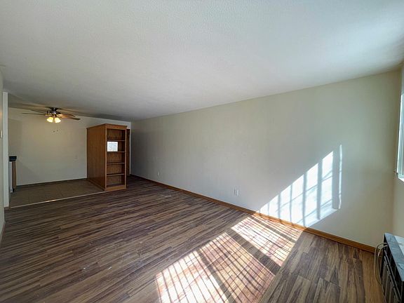 2nd image of 425 University Ave SE APT 106