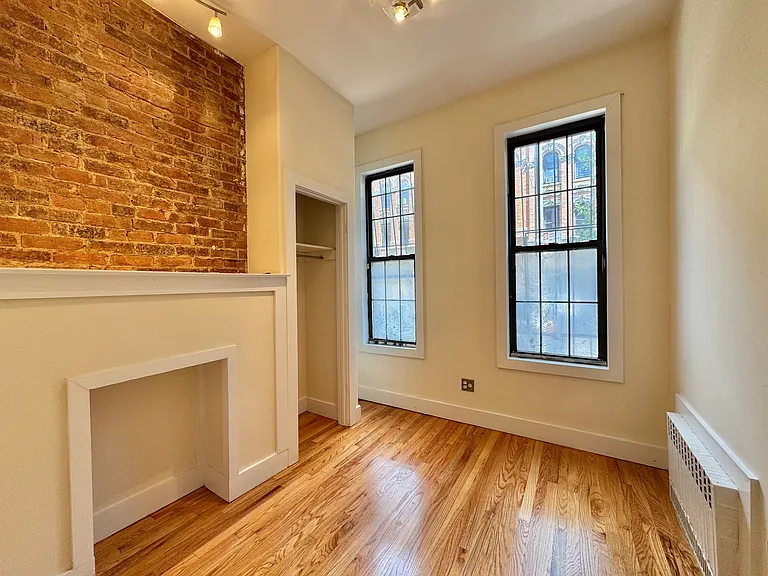 252 Stockholm St #1F — Photo 7