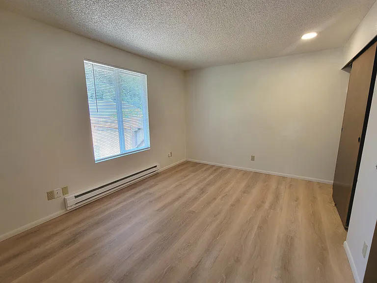 5209 Beach Dr #A — Photo 6