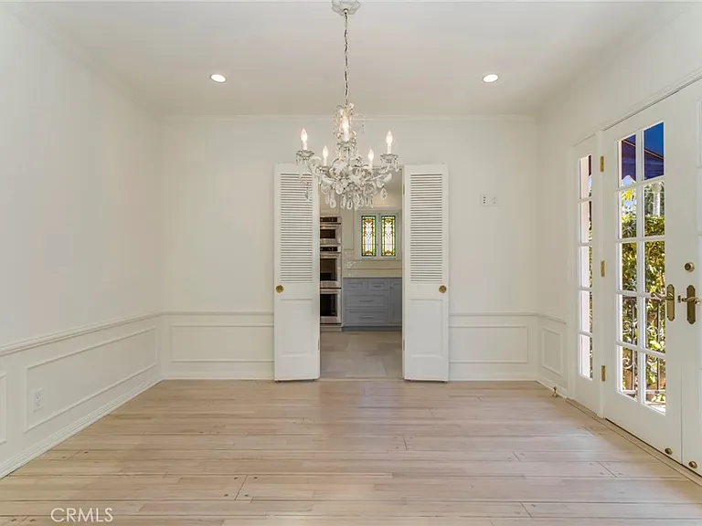 1332 Pearl St — Photo 9