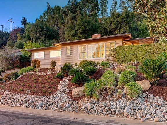 4th image of 107 W Scenic Dr
