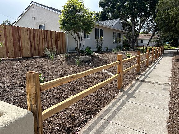 3rd image of 1398 Santa Rita Cir