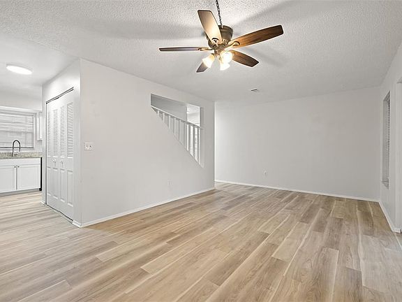 5th image of 14214 Village Terrace Dr