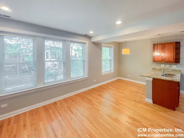 1642 W Grace St APT 1, Chicago, IL 60613