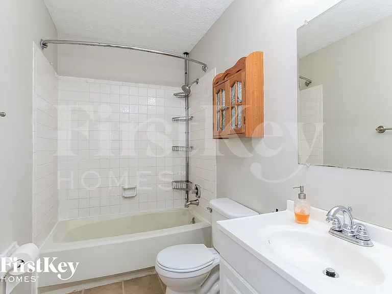 5873 Gilmore Dr — Photo 10