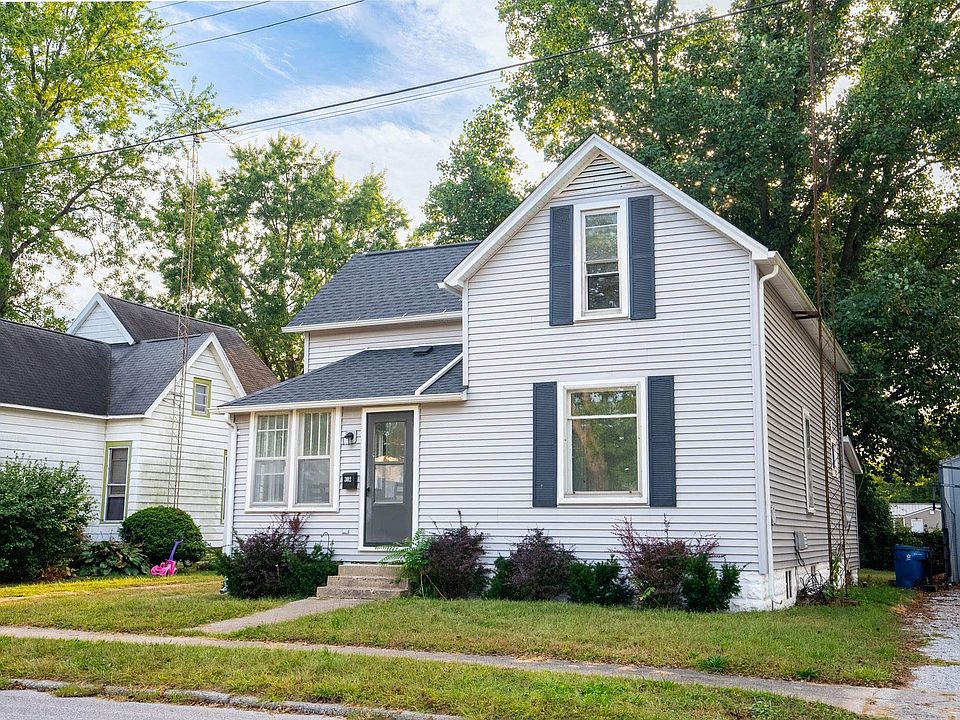 1st image of 302 N George St