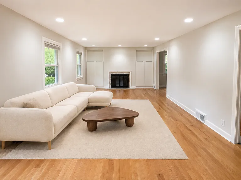 24 Palmer Ave — Photo 7