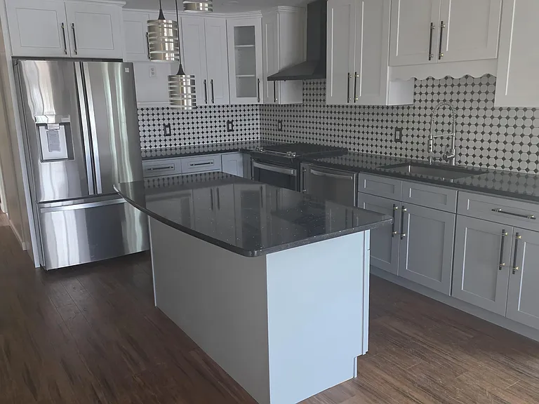 2641 Broadway #2 — Photo 3
