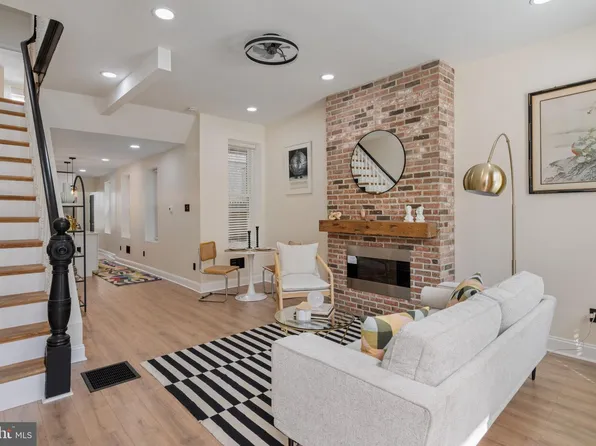 856 Perkiomen St, Philadelphia, PA 19130