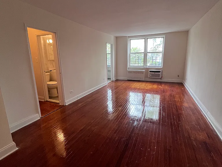 1445 Shore Pkwy #3K — Photo 2