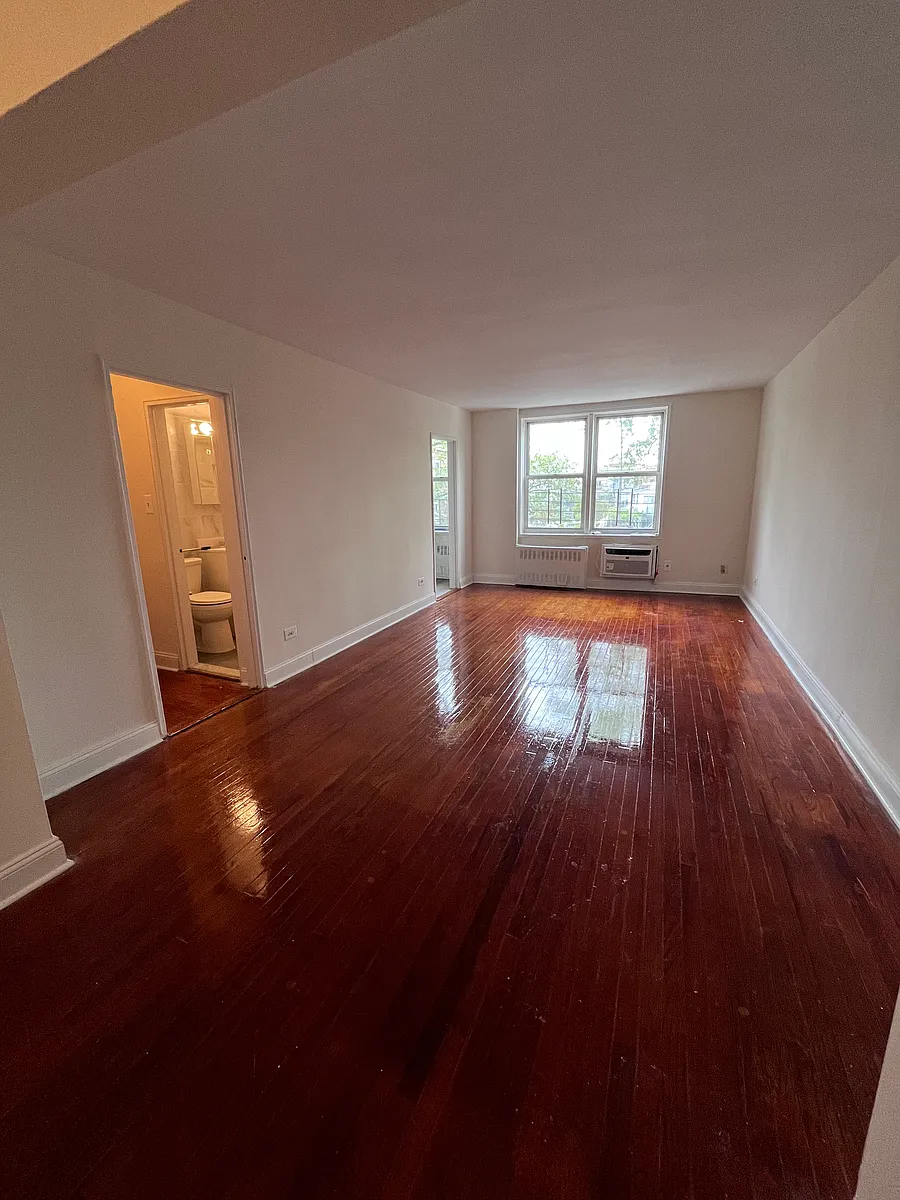 Building Photo - 1445 Shore Pkwy #3K