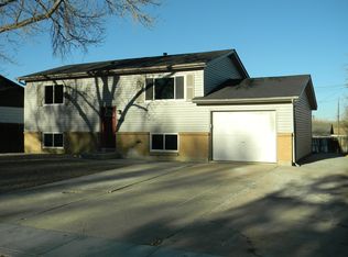 1555 Chadwick Dr, Colorado Springs, CO 80906