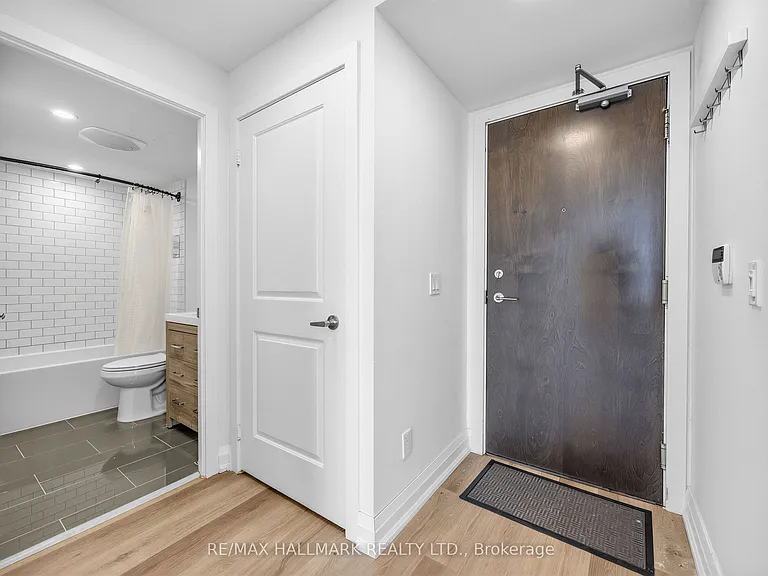 50 Lynn Williams St #1410 — Photo 2