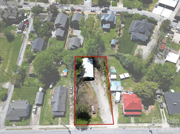 163 W French Broad St, Brevard, NC 28712
