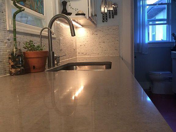 Quartz Counter