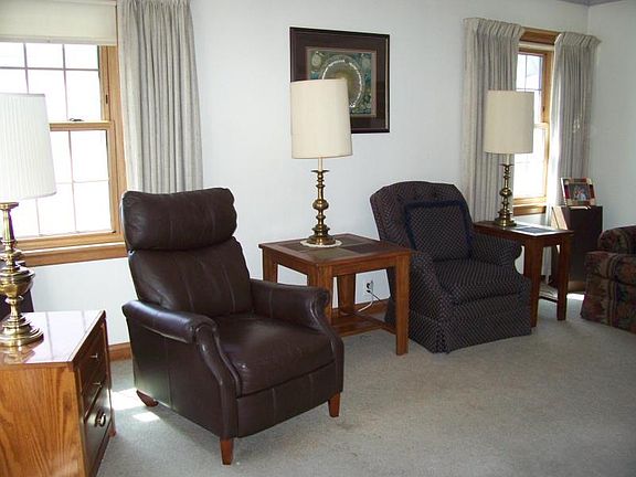 5th image of 1167 Elm Lawn St
