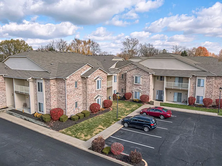 Park Madison Apartments — Photo 19