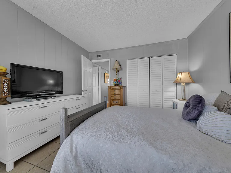 2850 NE 14th Street Cswy #308B — Photo 15