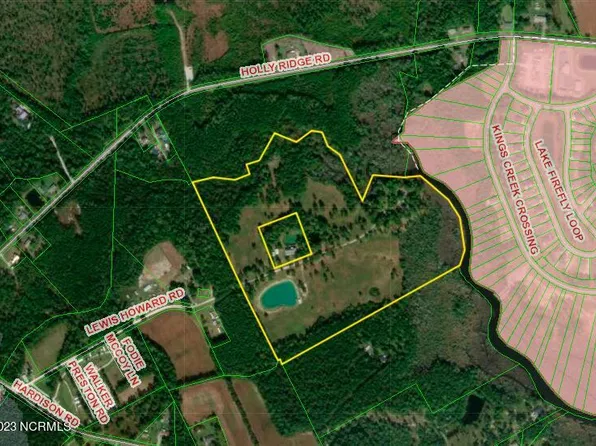 240 Lewis Howard Road, Holly Ridge, NC 28445