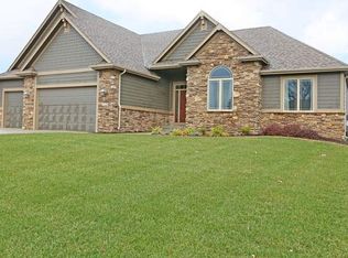 1625 Prairie Ridge Dr, Polk City, IA 50226