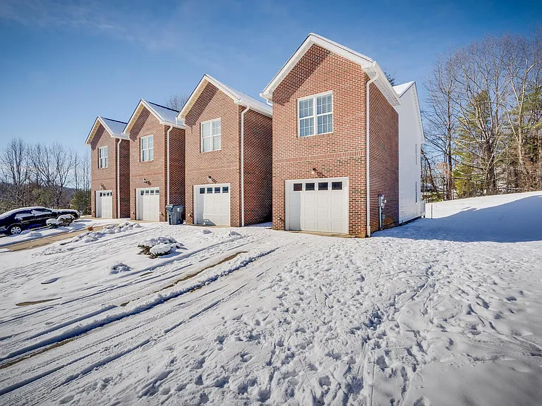 165 Monument Ridge Dr #165 — Photo 28