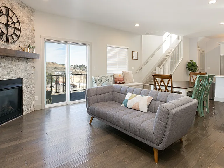 913 Columbine Ave — Photo 4