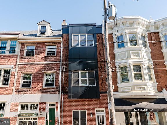 3rd image of 319 Bainbridge St