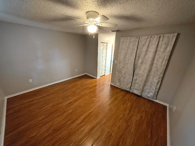 1708 Azalea Ct #B — Photo 12