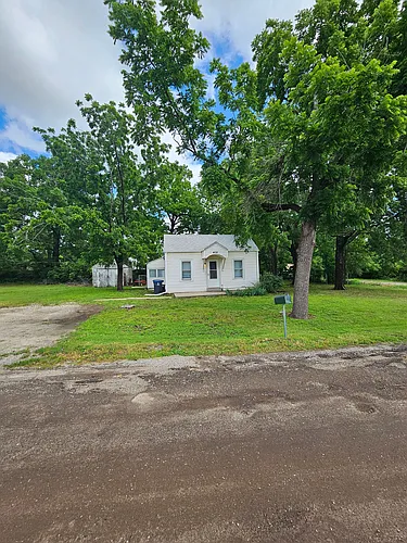 402 W 9th Ave Photo 1