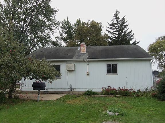 2nd image of 2511 Richmond St