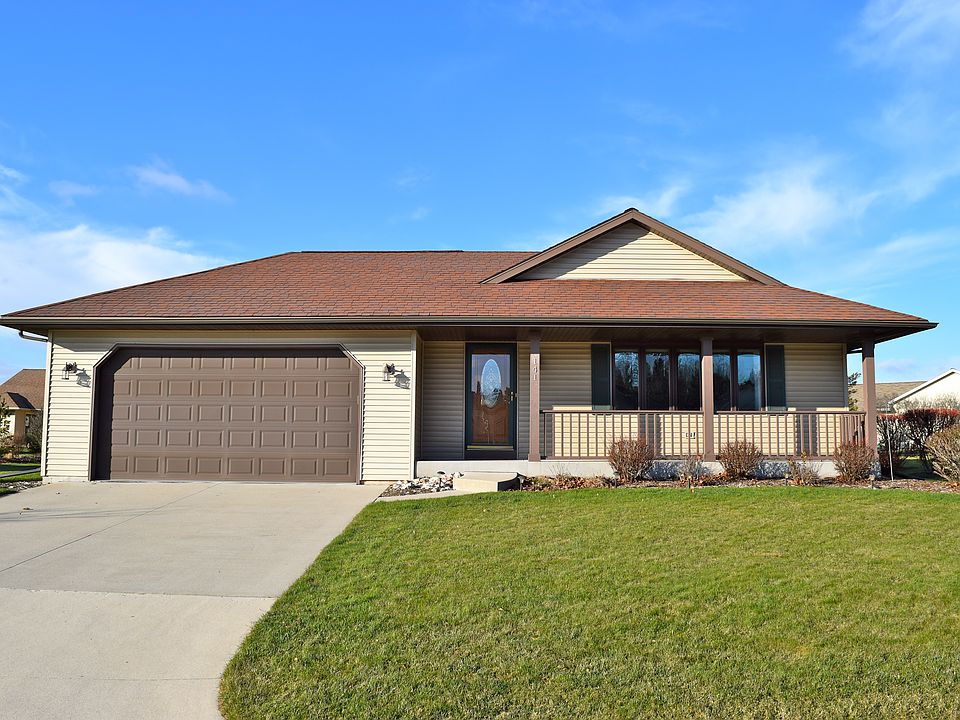 1st image of 141 River Meadows Dr