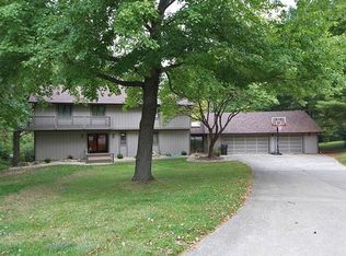 4806 Palisade Ln, Godfrey, IL 62035