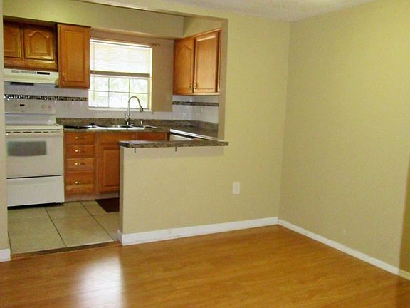 3rd image of 14412 Reuter Strasse Cir