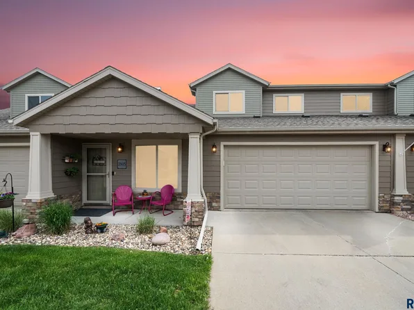 2805 E Indigo Pl, Sioux Falls, SD 57108