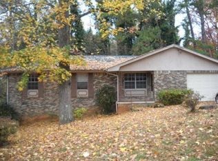 2797 Knollview Dr, Decatur, GA 30034