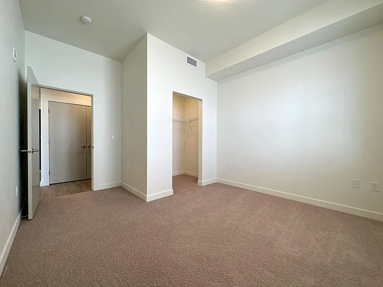 Canyon Vista — Photo 11