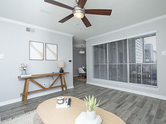 Regency Park apartments community photo