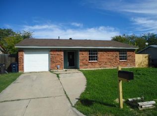3066 NW 32nd St, Fort Worth, TX 76106