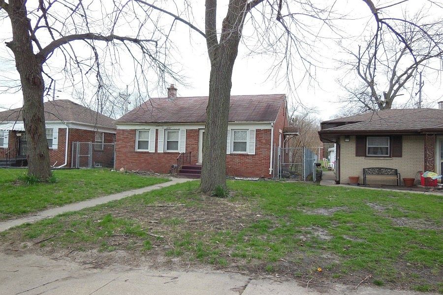2nd image of 4778 Van Buren St