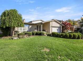 26234 Tennant St, Dearborn Heights, MI 48127