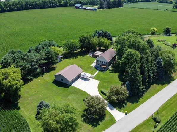 2200 Washington Road, Stoughton, WI 53589
