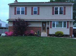 2210 Canora Dr, Wilmington, DE 19808