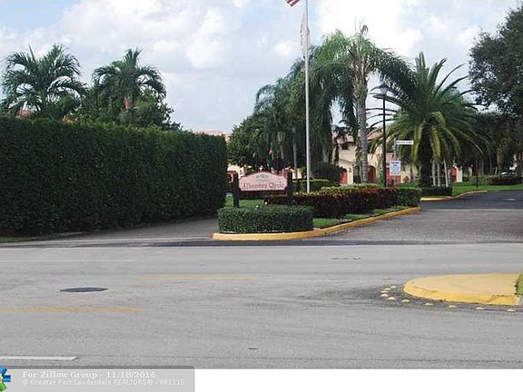 2nd image of 9520 Sevilla Ln