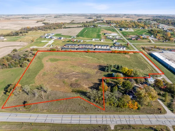 107 E Ratliff Rd, Red Oak, IA 51566