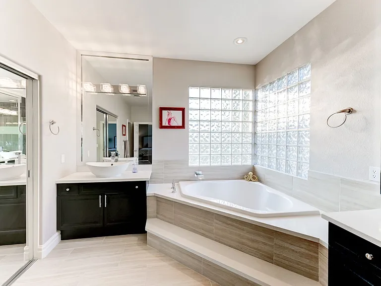 5 Chateau Whistler Ct — Photo 15