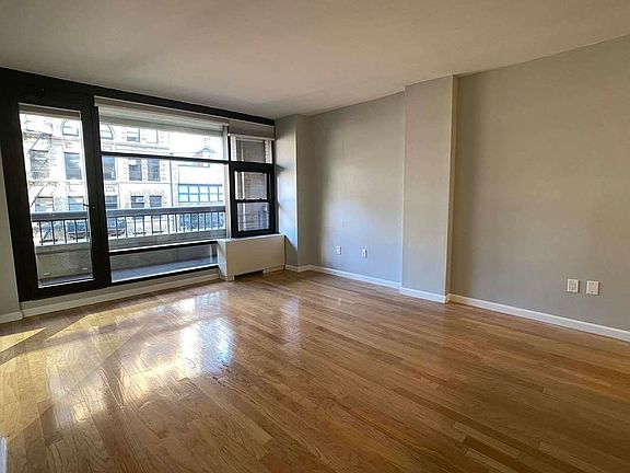4th image of 120 W 23rd St APT 6D