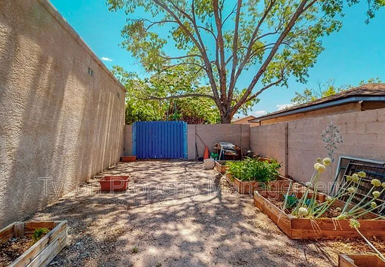 7305 Mayflower Rd NE — Photo 18